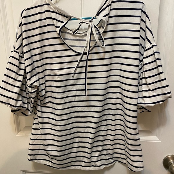 Fyve striped with embroidered flower top. Bubble sleeve. Size Large. - Picture 5 of 8